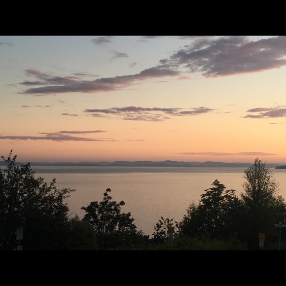 Meet your Posher, Kat - Picture 6 of 9